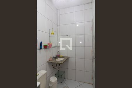 Banheiro Social de casa à venda com 3 quartos, 120m² em Conjunto Habitacional A. E. Carvalho, São Paulo
