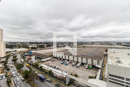Vista da Sala de apartamento à venda com 2 quartos, 76m² em Tamboré, Barueri