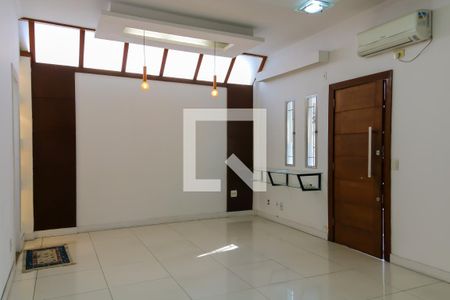 Sala  de casa à venda com 3 quartos, 179m² em Higienópolis, Rio de Janeiro