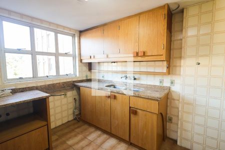 Cozinha de apartamento para alugar com 3 quartos, 155m² em Santa Tereza, Porto Alegre