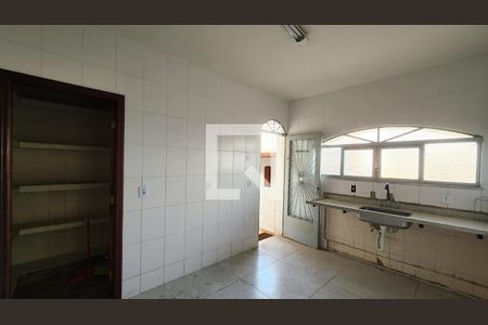 Cozinha de casa de condomínio à venda com 3 quartos, 396m² em Medeiros, Jundiaí