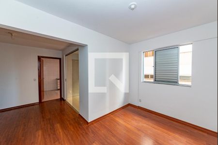 Sala  de apartamento para alugar com 3 quartos, 110m² em Buritis, Belo Horizonte