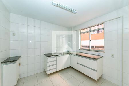 Cozinha de apartamento para alugar com 3 quartos, 110m² em Buritis, Belo Horizonte