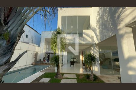 Fachada de casa de condomínio à venda com 3 quartos, 350m² em Vargem Pequena, Rio de Janeiro