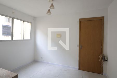 Sala de apartamento à venda com 2 quartos, 44m² em Guajuviras, Canoas