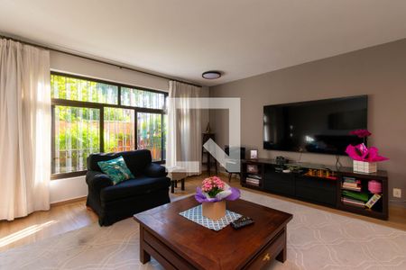 Sala de casa para alugar com 4 quartos, 250m² em Planalto Paulista, São Paulo