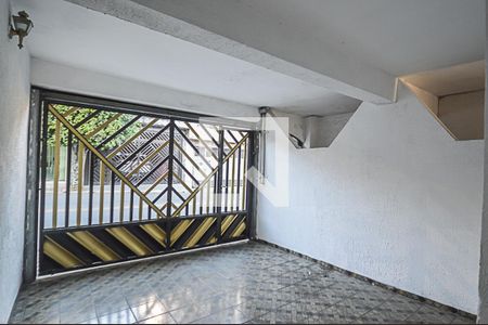 Garagem de casa para alugar com 7 quartos, 300m² em Jardim Ipe, São Bernardo do Campo
