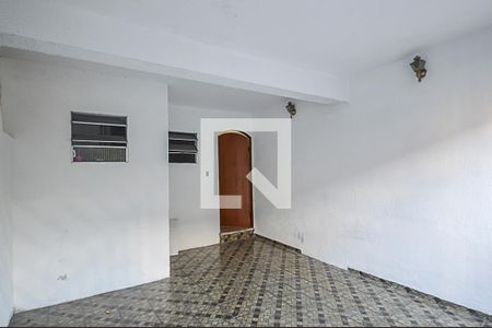 Garagem de casa para alugar com 7 quartos, 300m² em Jardim Ipe, São Bernardo do Campo