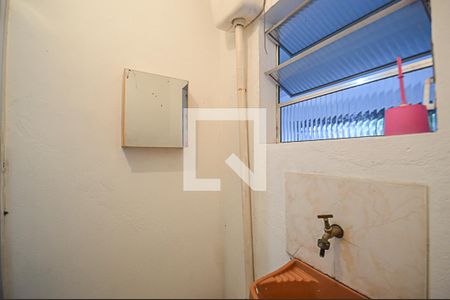 Banheiro 4 de casa para alugar com 7 quartos, 300m² em Jardim Ipe, São Bernardo do Campo