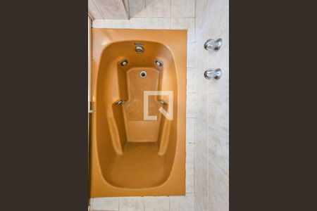 Banheiro da Suíte de apartamento para alugar com 3 quartos, 138m² em Sítio Paecara (vicente de Carvalho), Guarujá