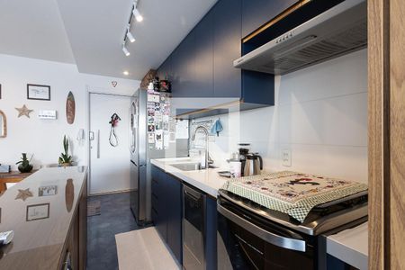 Cozinha de apartamento à venda com 2 quartos, 69m² em Vila Romana, São Paulo