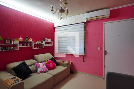 Sala de apartamento à venda com 1 quarto, 50m² em Humaitá, Porto Alegre