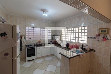 Cozinha de casa à venda com 2 quartos, 150m² em Loteamento Alphaville Campinas, Campinas