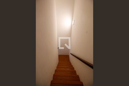 Escada de casa à venda com 3 quartos, 140m² em Vila Morumbi, São Paulo