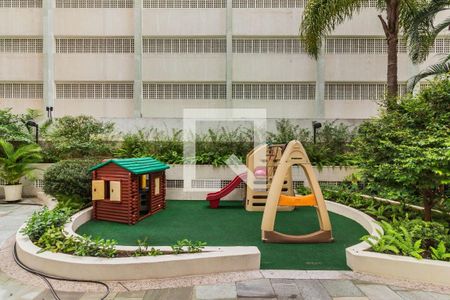 Apartamento à venda com 3 quartos, 136m² em Santa Cecilia, São Paulo