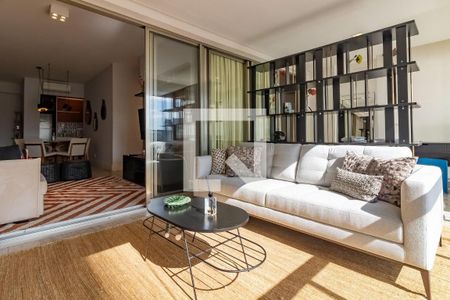 Apartamento à venda com 2 quartos, 102m² em Itaim Bibi, São Paulo