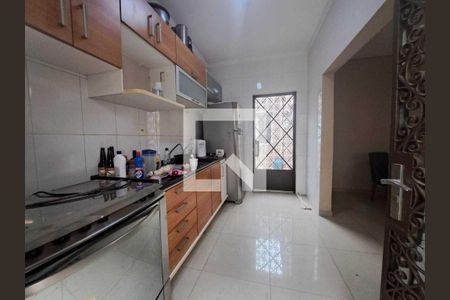 Casa à venda com 2 quartos, 90m² em Água Branca, São Paulo