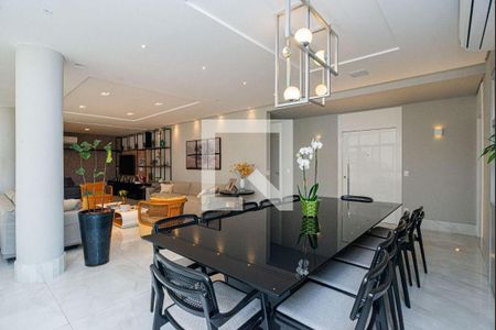 Apartamento à venda com 3 quartos, 208m² em Santa Cecilia, São Paulo