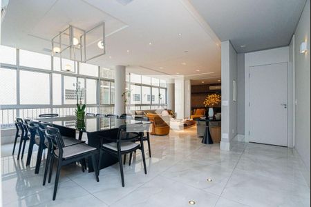 Apartamento à venda com 3 quartos, 208m² em Santa Cecilia, São Paulo