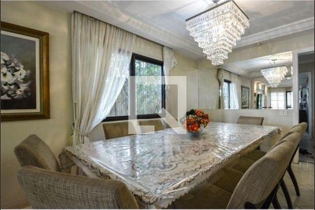 Apartamento à venda com 4 quartos, 210m² em Santa Cecilia, São Paulo