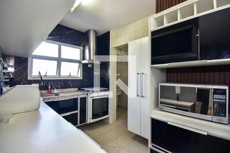 Cozinha de apartamento para alugar com 2 quartos, 72m² em Paraíso do Morumbi, São Paulo