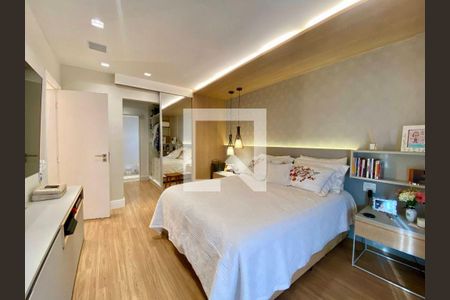 Apartamento à venda com 4 quartos, 200m² em Icaraí, Niterói