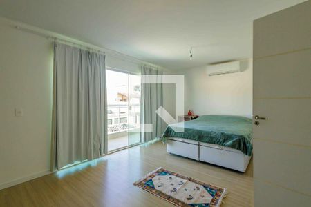 Suíte 1 de casa de condomínio à venda com 3 quartos, 360m² em Vargem Grande, Rio de Janeiro