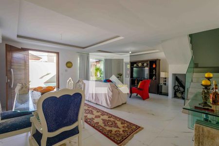 Sala de casa de condomínio à venda com 3 quartos, 360m² em Vargem Grande, Rio de Janeiro