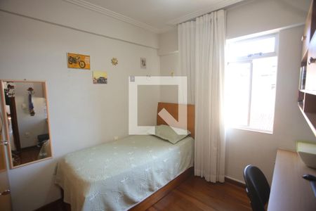 Quarto de apartamento para alugar com 4 quartos, 213m² em Jardim America, Belo Horizonte