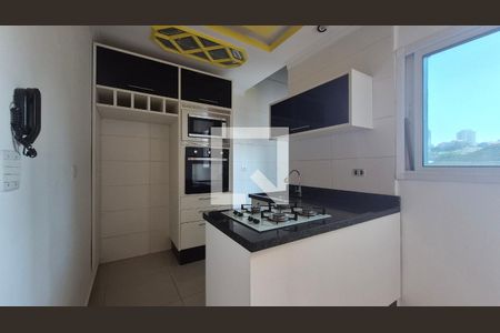 Cozinha de apartamento à venda com 2 quartos, 68m² em Campestre, Santo André