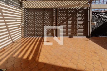 Garagem de casa à venda com 3 quartos, 275m² em Aricanduva, São Paulo