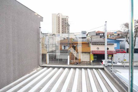 Vista de casa à venda com 3 quartos, 200m² em Vila Darli, São Paulo