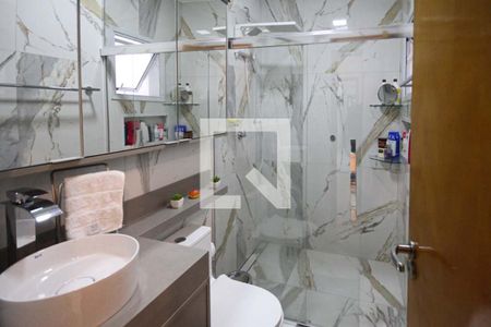 Banheiro da Suite de casa à venda com 3 quartos, 200m² em Vila Darli, São Paulo