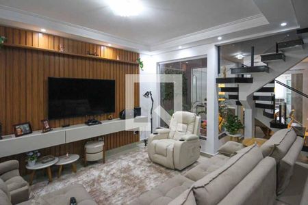 Sala de casa à venda com 3 quartos, 200m² em Vila Darli, São Paulo