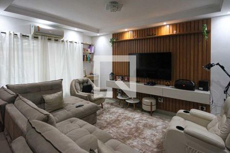 Sala de casa à venda com 3 quartos, 200m² em Vila Darli, São Paulo