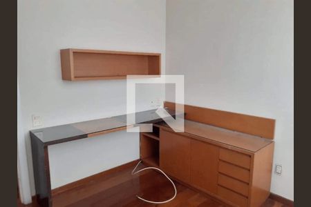 Quarto de apartamento à venda com 3 quartos, 126m² em Sagrada Família, Belo Horizonte