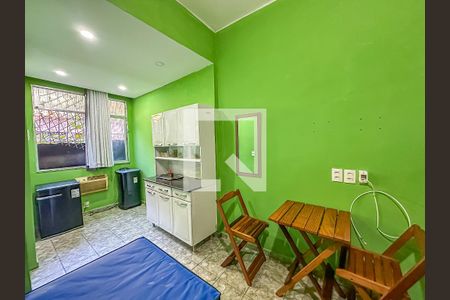 Sala/Quarto de kitnet/studio para alugar com 1 quarto, 24m² em Santa Teresa, Rio de Janeiro