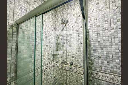 Banheiro de kitnet/studio para alugar com 1 quarto, 24m² em Santa Teresa, Rio de Janeiro