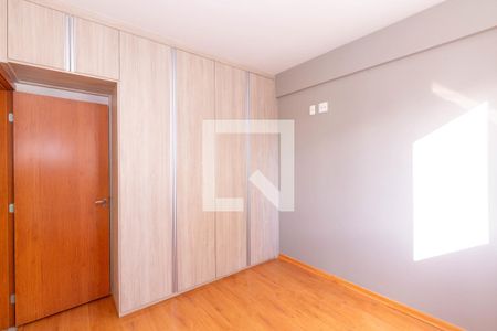 Quarto 1 de apartamento à venda com 2 quartos, 75m² em Buritis, Belo Horizonte