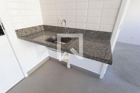 Sala/Cozinha de kitnet/studio à venda com 1 quarto, 26m² em Vila Olímpia, São Paulo