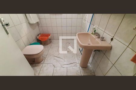 Banheiro  de casa à venda com 3 quartos, 175m² em Pestana, Osasco