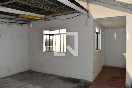 Garagem de casa para alugar com 2 quartos, 70m² em Jardim Claudia, Pinhais
