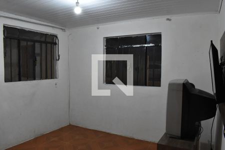 Sala de casa para alugar com 2 quartos, 70m² em Jardim Claudia, Pinhais