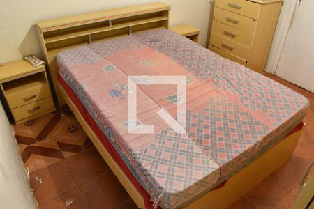 Quarto 1 de casa para alugar com 2 quartos, 70m² em Jardim Claudia, Pinhais