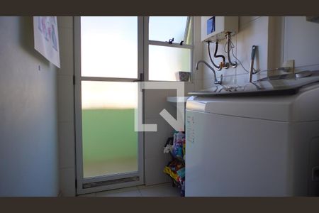 Área  de serviço  de apartamento para alugar com 3 quartos, 180m² em Canasvieiras, Florianópolis