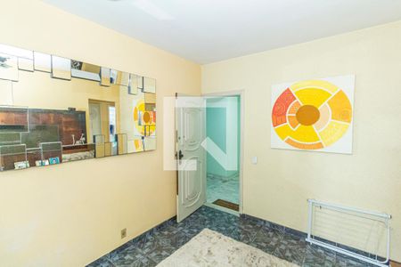 Sala de apartamento para alugar com 2 quartos, 70m² em Vila Valqueire, Rio de Janeiro