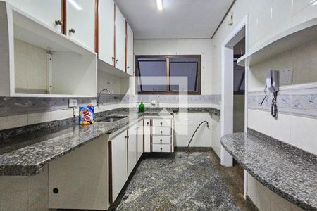 Cozinha de apartamento para alugar com 3 quartos, 118m² em Barra Funda, Guarujá