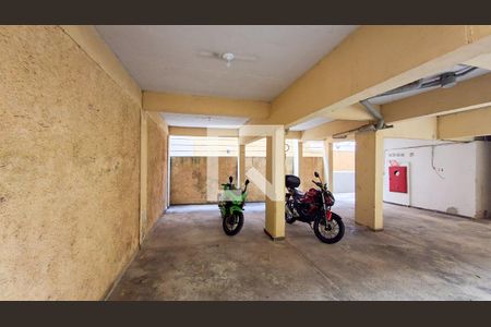 Garagem de apartamento à venda com 3 quartos, 63m² em Santa Tereza, Belo Horizonte