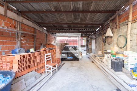 Garagem de casa à venda com 3 quartos, 150m² em Santo Antônio, Osasco
