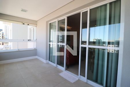 Sacada de apartamento para alugar com 3 quartos, 100m² em Tabajaras, Uberlândia